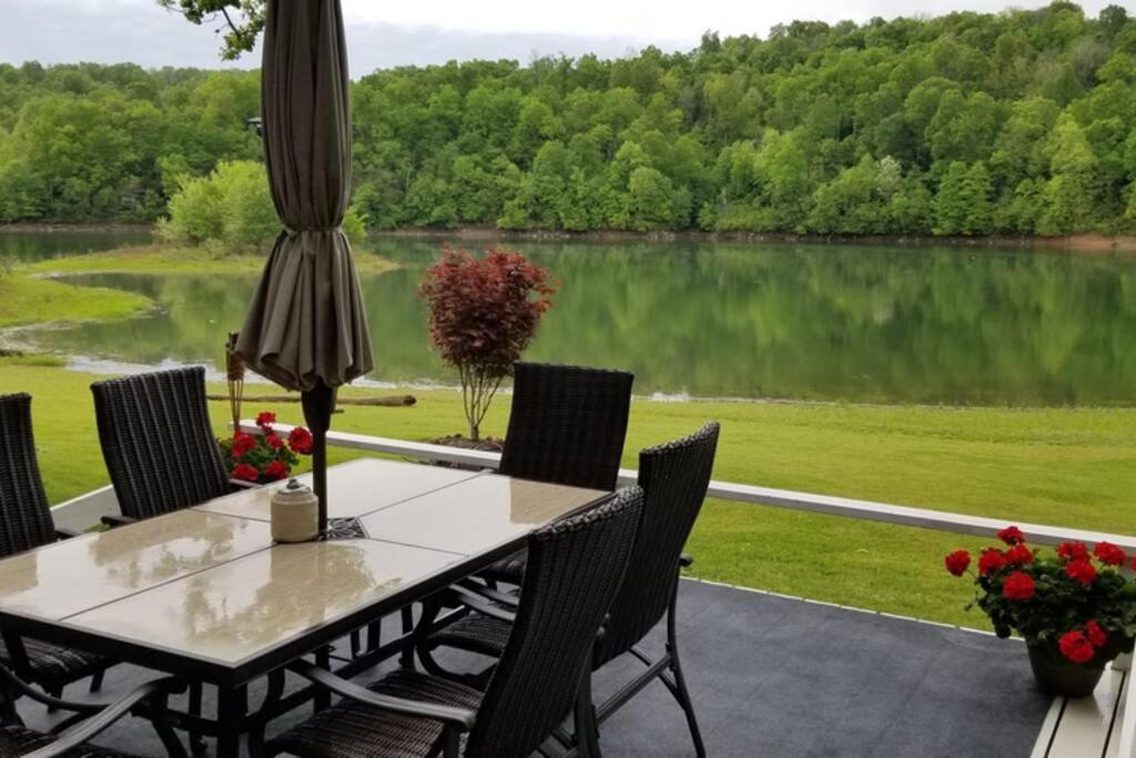 Lakehouse Has Spectacular View Plus Easy Access! Rogers Buitenkant foto